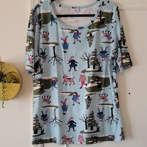 LuLaRoe Holiday Graphic Shirt